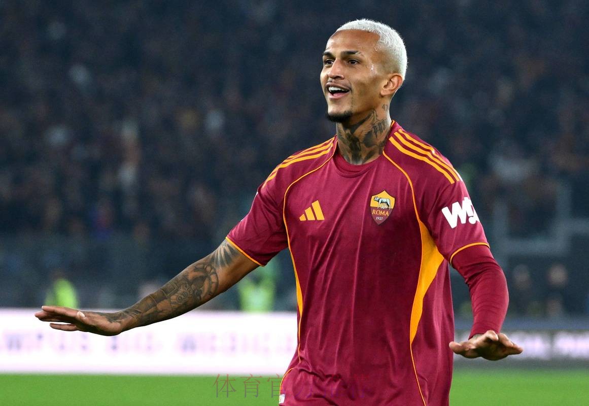 评论员:皇马关注韦斯利完全正确 他两路都能打 评论员:皇马关注韦斯利完全正确 他两路都能打